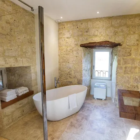 Chateau Des Fousseries 4*