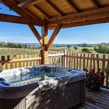 Chateau Des Fousseries 4*