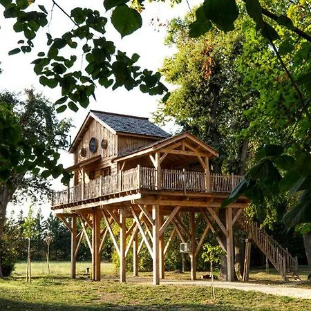 Chateau Des Fousseries بيت ضيافة *